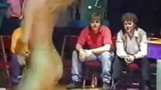 যৌন-ক্ষুধার্ত স্বর্ণ ...