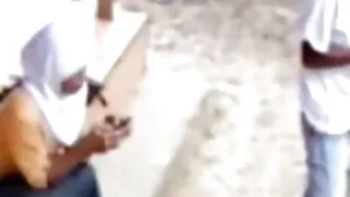 স্বর্ণকেশী চিয়ারলিড ...