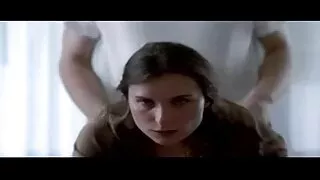 কাঁচের টেবিলে কালো ন ...