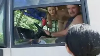 এই সেক্সি শ্যামাঙ্গি ...