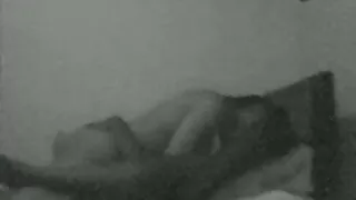 চর্মসার স্বর্ণকেশী ব ...