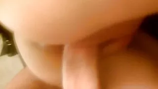 বিরক্তিকর বৃদ্ধ নানী ...